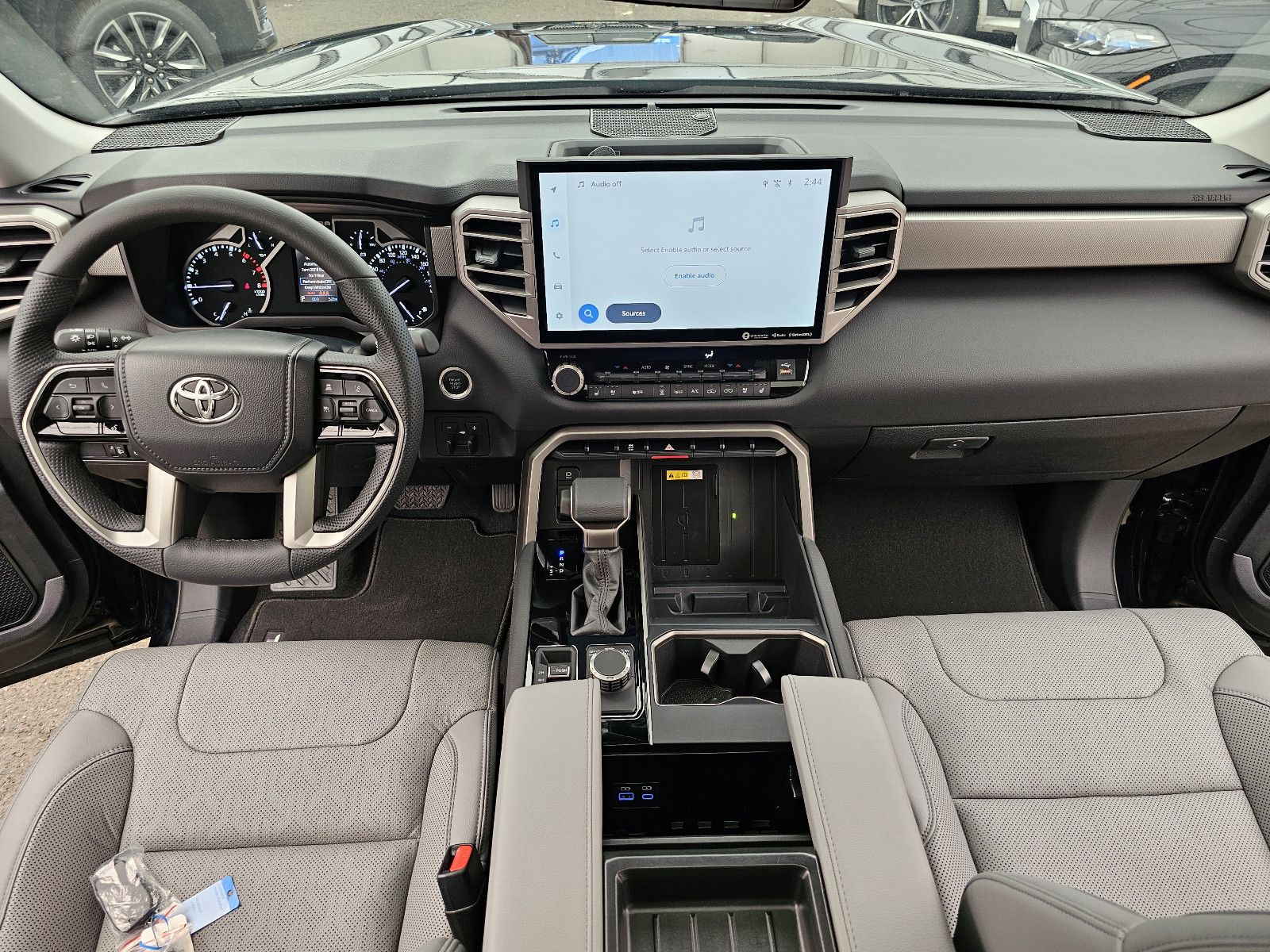 Fahrzeugabbildung Toyota Tundra Limited V6 T1: 57.000 EURO ! Stock !