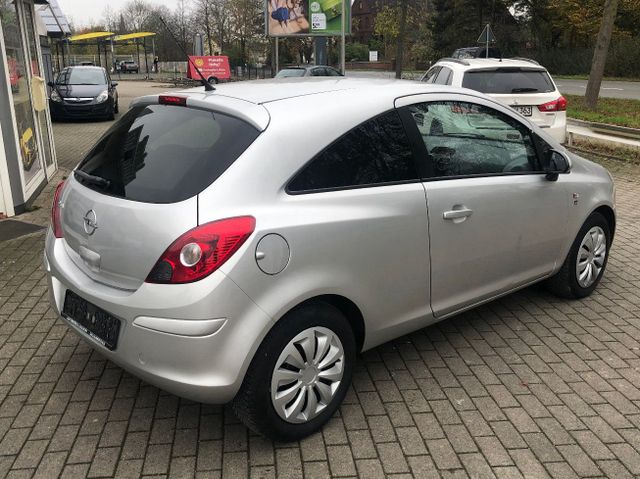 Opel Corsa D Edition 1,4 90 PS