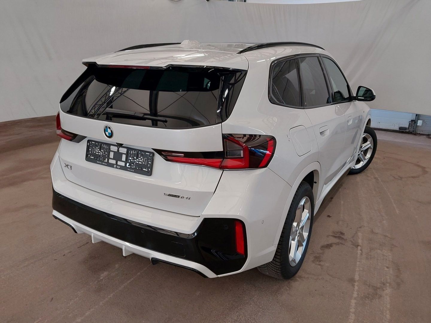 Fahrzeugabbildung BMW X1 18 i sDrive M Sport Pano H&k Memory ACC Leder