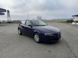 Alfa Romeo 147 1.9 JTD M-JET 16V 5 porte Prog. - blaue Alfa Romeo 147