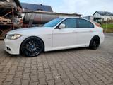 BMW E90 LCI 325d Schalter M-Paket Top Zustand - BMW 325: E90