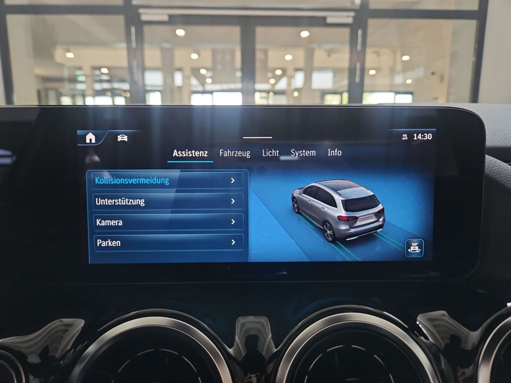 Fahrzeugabbildung Mercedes-Benz B 180 Progressive AHK Navi LED SHZ SpurH KAM DAB