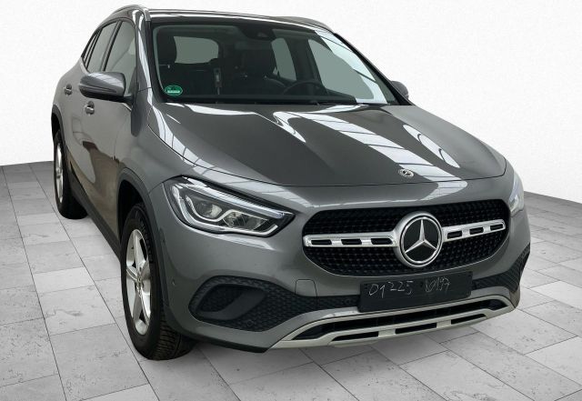 Mercedes-Benz GLA 180 d Kamera*LED*Navi*Leder*17*DAB*UV46T€