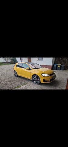 Volkswagen Golf 2.0 TSI DSG BMT GTI Performance GTI Per...