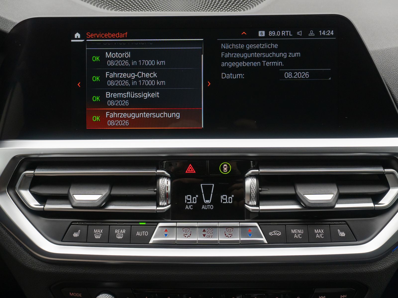 Fahrzeugabbildung BMW 330d xD Sport Line Laser DAB HUD AHK HiFi Komfor