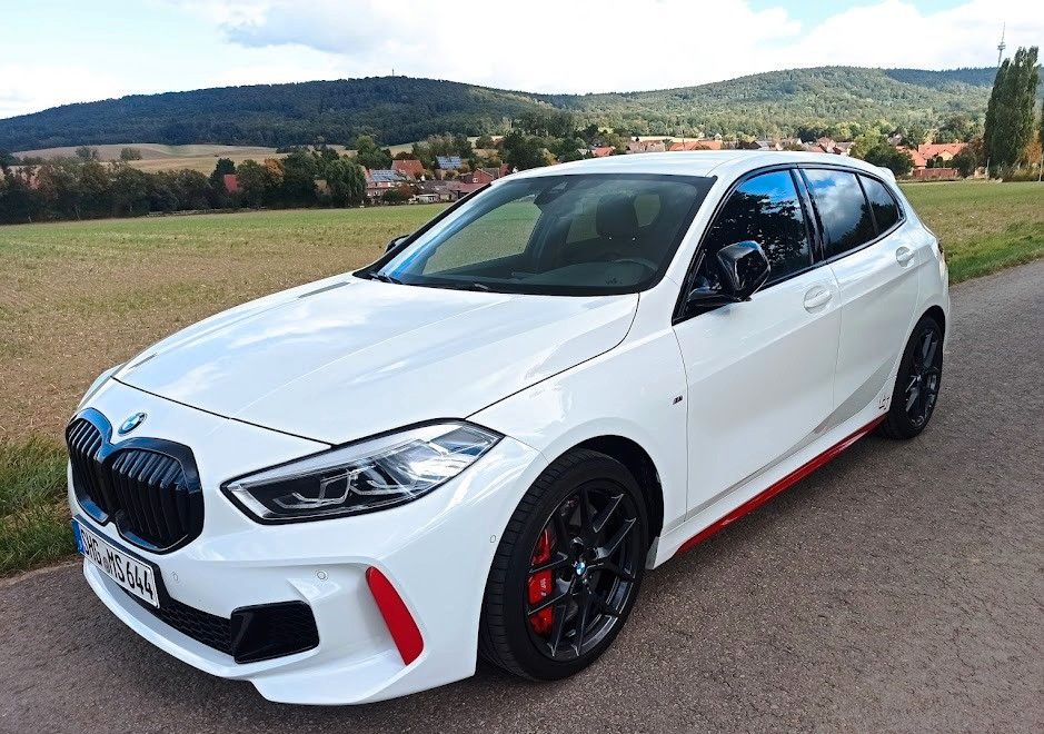 Image of BMW 128
