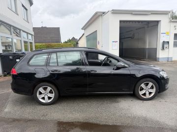 Volkswagen Golf - 7