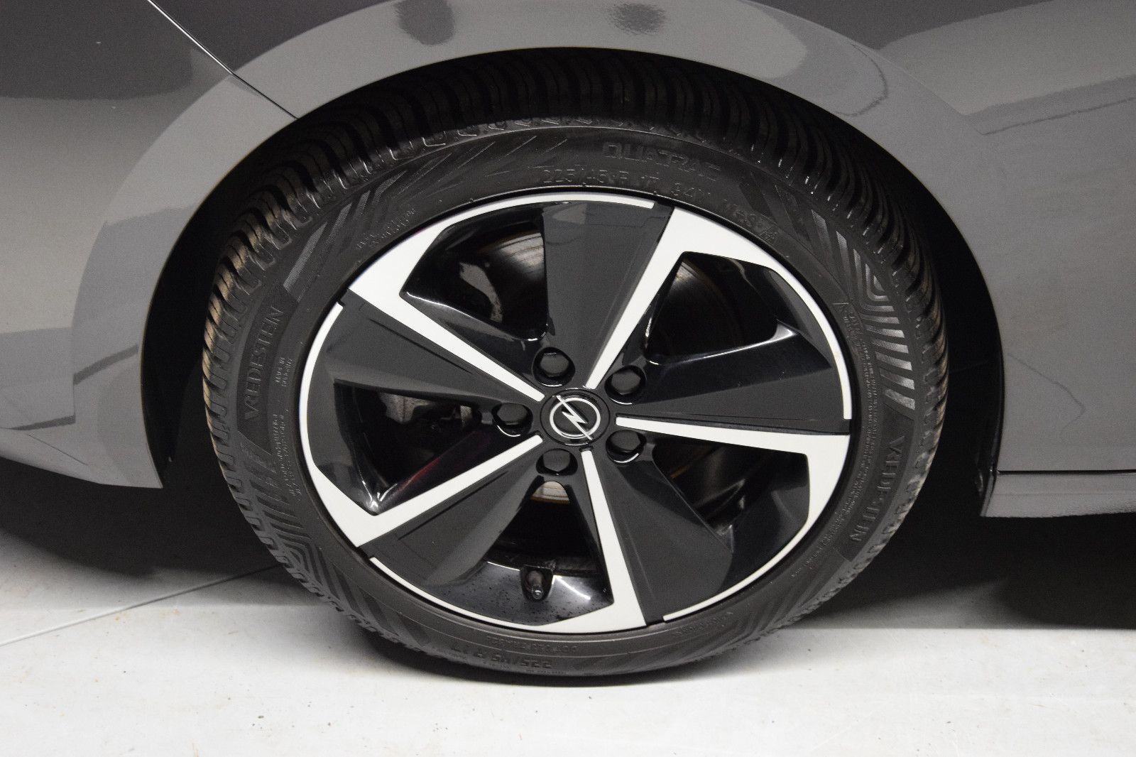 Fahrzeugabbildung Opel Astra L Sports Tourer Elegance AHK Navi Kamera