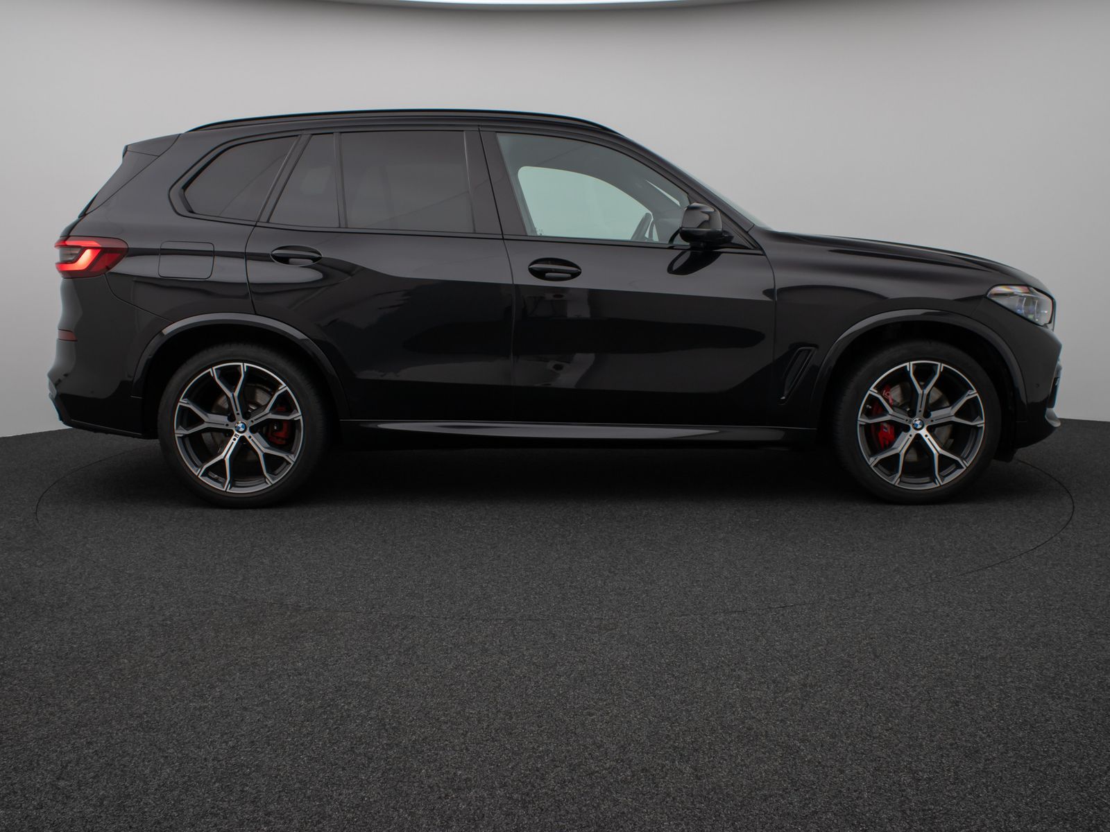 Fahrzeugabbildung BMW X5 xD30d M Sport Panorama Laser Kamera HUD HiFi