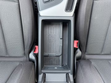 Audi A4 Lim. 30 TDI S tronic advanced|Schiebedach|DAB