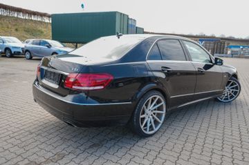 Mercedes E 220 - 7