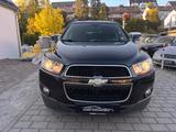 Chevrolet Captiva 2.4 LT 2WD 7Sitzer T.Leder Pdc Kette Neu - Chevrolet Gebrauchtwagen von 2011