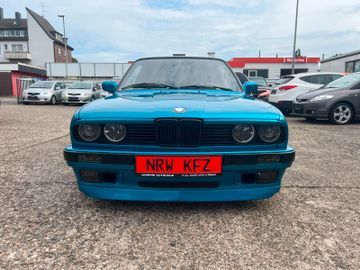 BMW 325 - 8