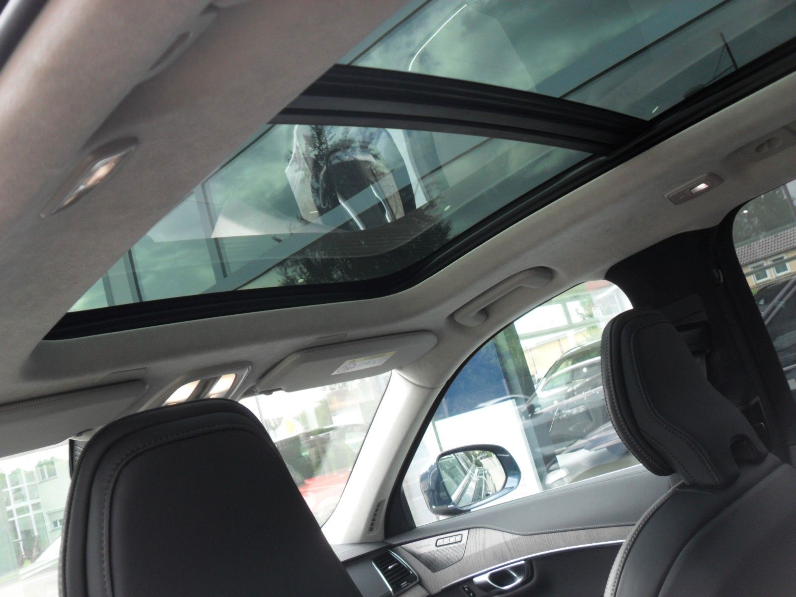 Fahrzeugabbildung Volvo XC 90 Ultimate Bright AWD
