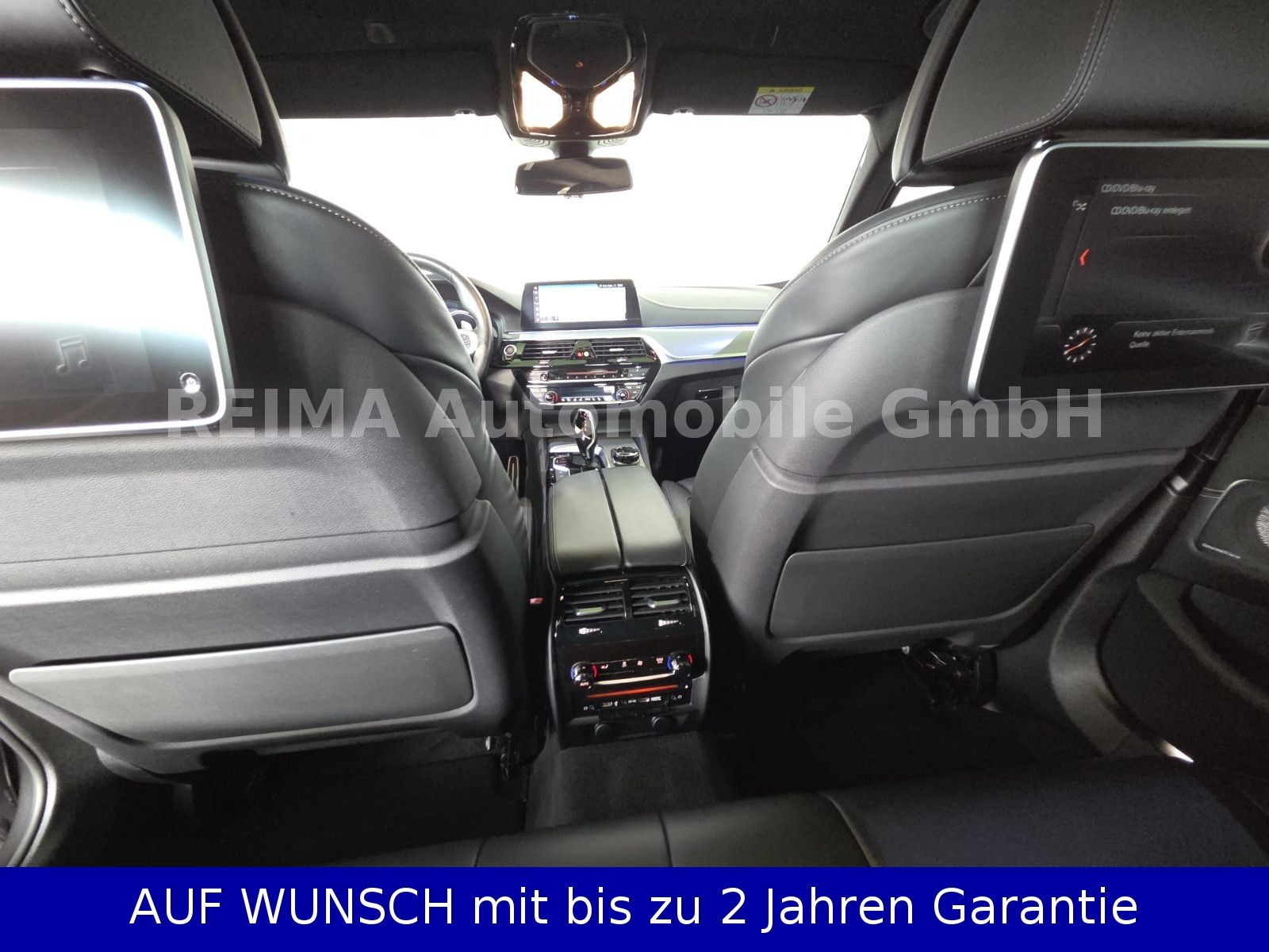Fahrzeugabbildung BMW M550 i xDrive, Pano, LED, HUD, Massage