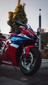 Honda CBR 1000RR-R Fireblade - HONDA FIREBLADE