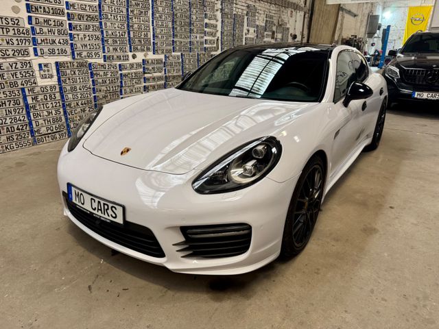 Porsche Panamera GTS *Top*Porsche Approved Garantie*