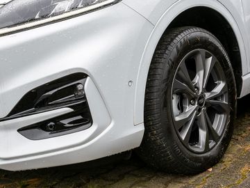 Ford Kuga 2.5 Plug-In Hybrid ST-Line X Stauassistent