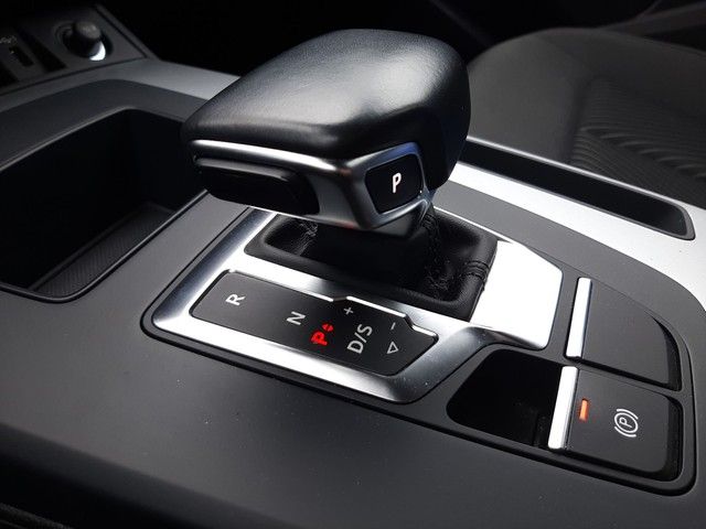 Fahrzeugabbildung Audi Q5 quattro 50TFSIe Navi AHK LED Standklima LED