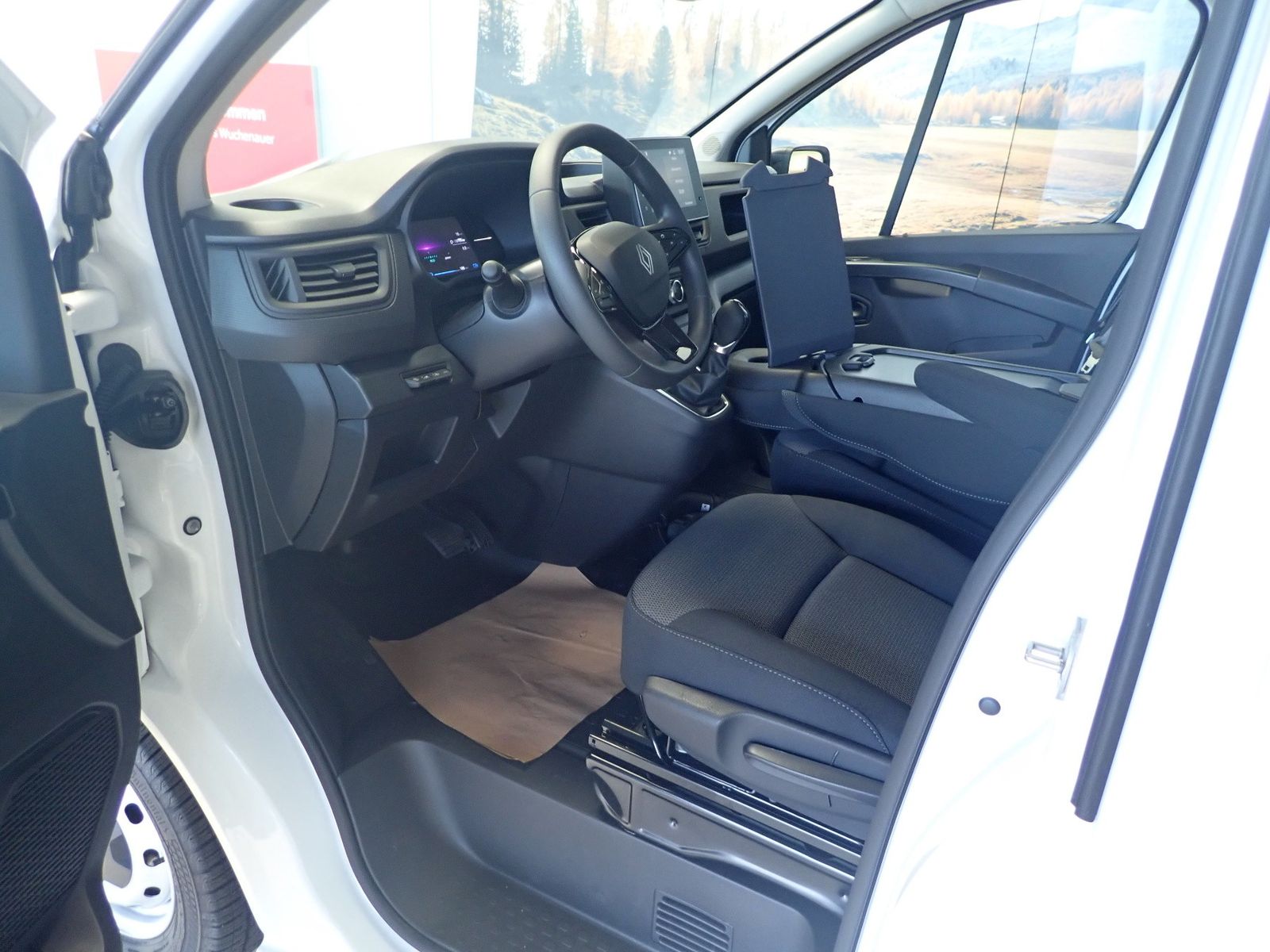 Fahrzeugabbildung Renault Trafic E-TECH 100% elektrisch Kastenwagen L1H1