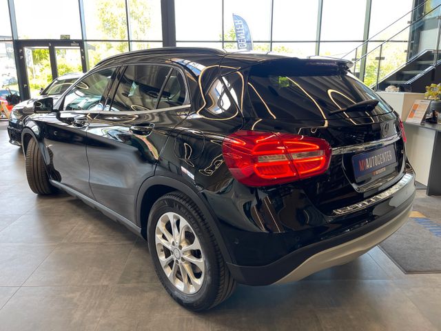 Mercedes-Benz GLA 200 7G-DCT Style *NAVI*XENON*SHZ*TEMPOMAT*