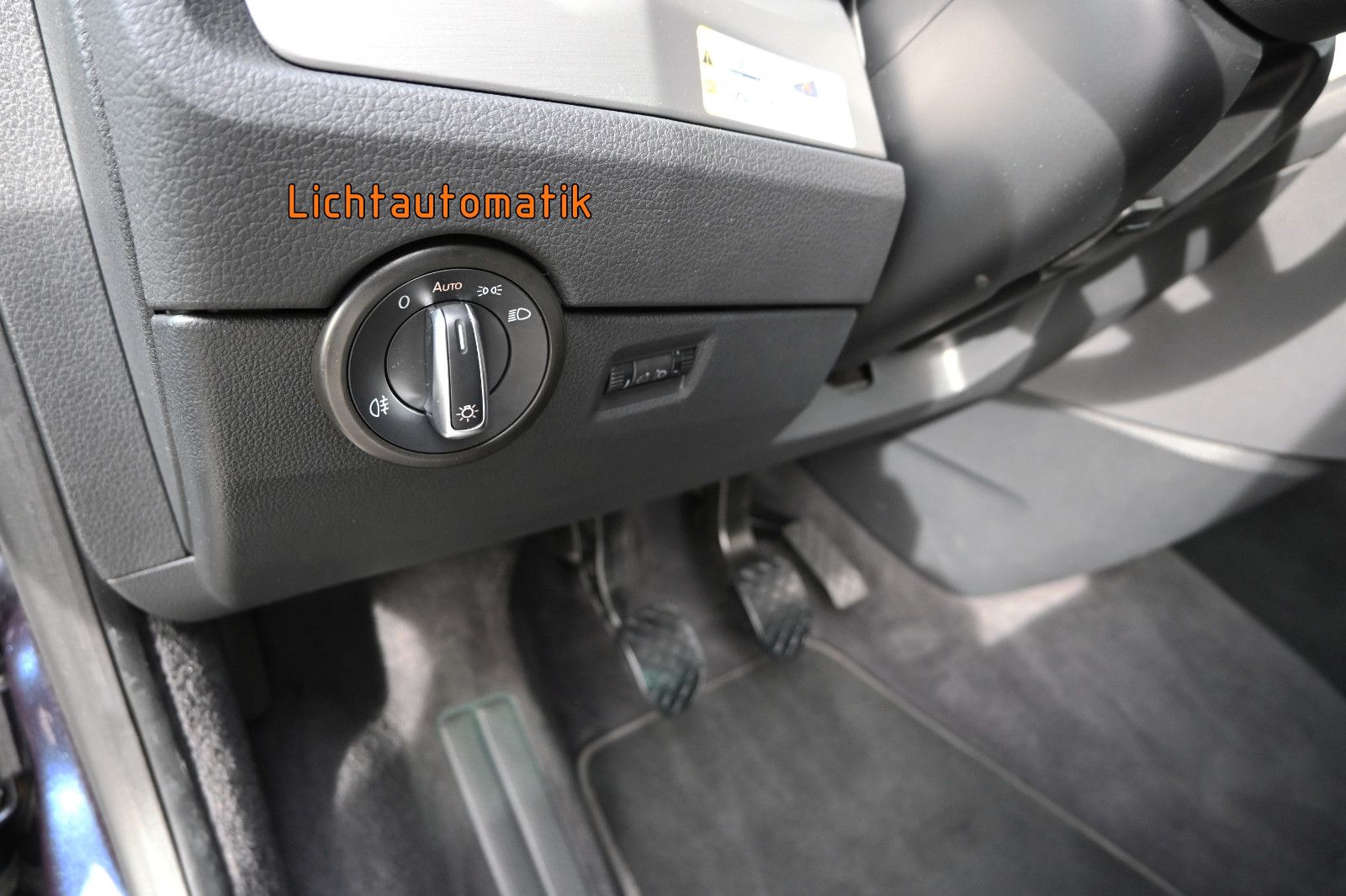 Fahrzeugabbildung Volkswagen T6 California 2.0 TDI °ACC°AHK°STANDHEIZUNG°