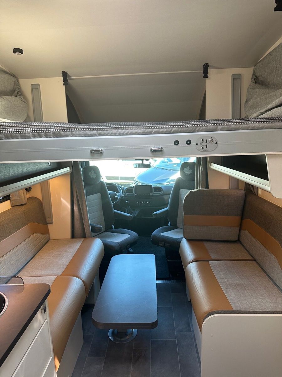Fahrzeugabbildung Ahorn Camp T 640 Plus TV,Hubbett,Fahrradträger,Markise