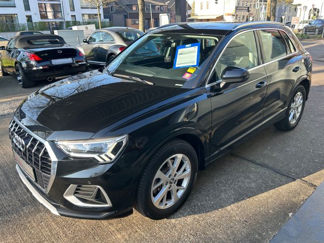 Fahrzeugabbildung Audi Q3 40 TFSI quattro advanced Autom.+CarPlay+Navi+