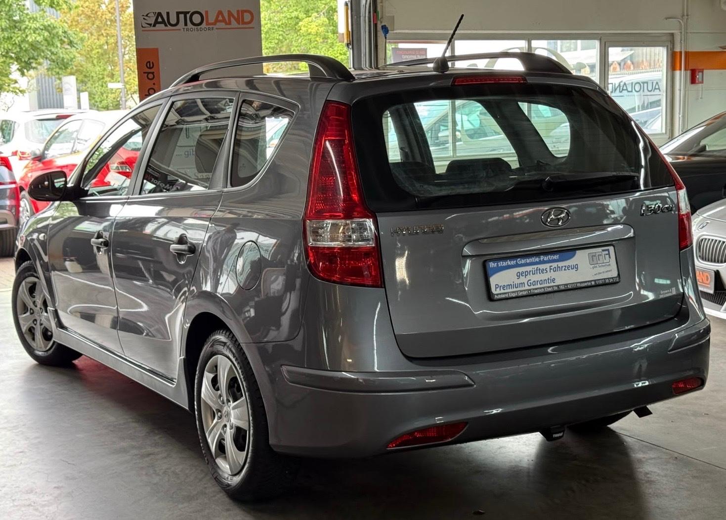 Hyundai i30 2012 — photo 8