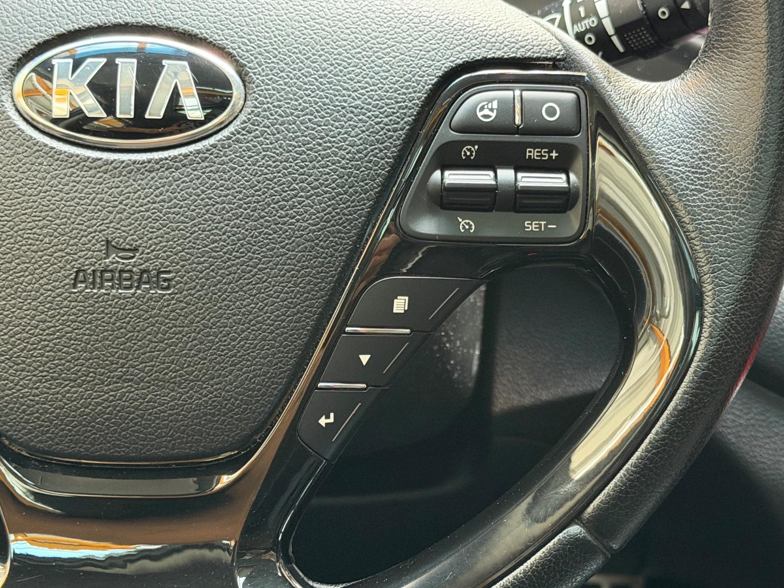 Kia Ceed Kombi Platinum Edition|Kamera|Xenon|LHZ|AHK