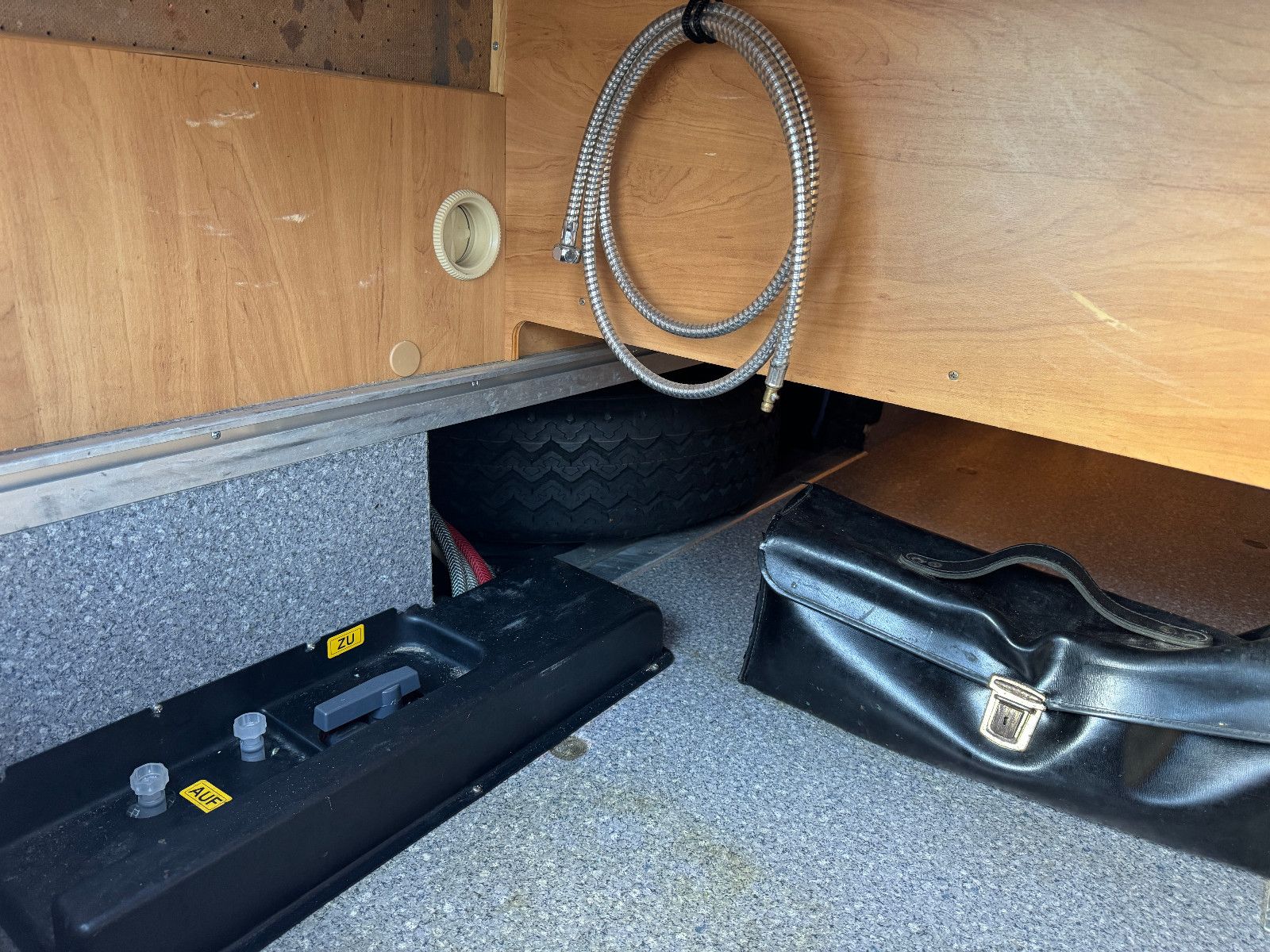 Fahrzeugabbildung HYMER / ERIBA / HYMERCAR B634 FIAT ALKO DPF LOUNGE DACHKLIMA SOLAR AUTSAT