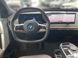 BMW iX xDrive50 Sportpaket HUD Laser 22'' DA+ H/K AH - BMW iX Gebrauchtwagen in München