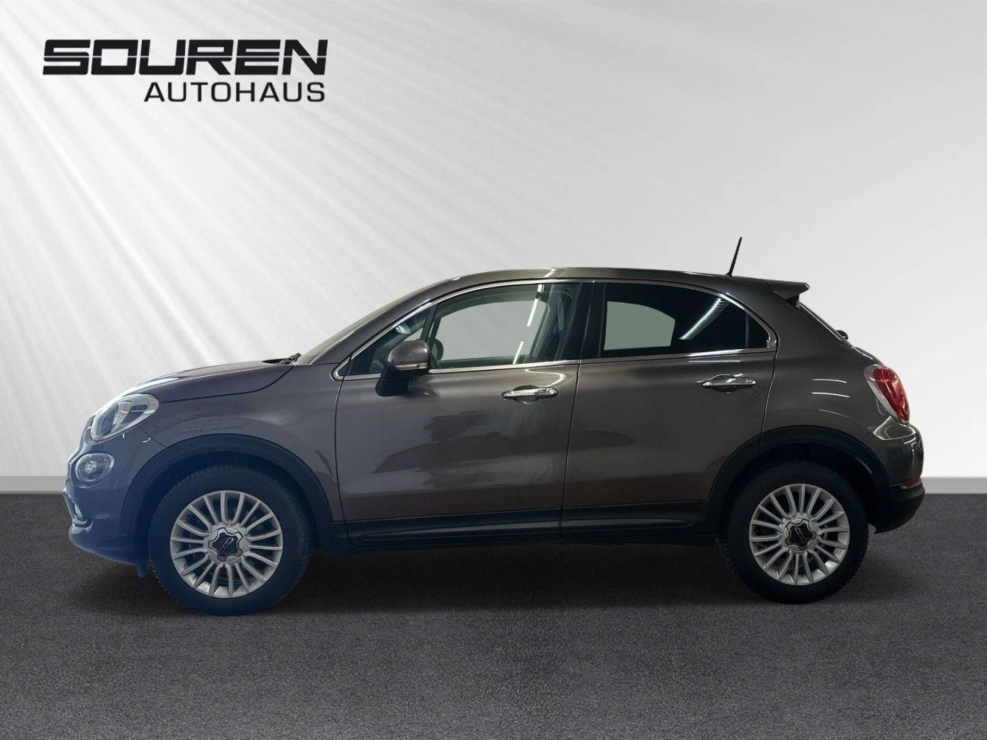 Fahrzeugabbildung Fiat 500X 1.6 JTD LOUNGE KLIMA PANO NAVI