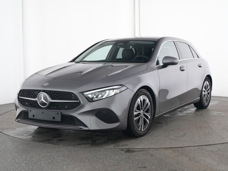 MERCEDES-BENZ A 200 AHK / LED / LHZ / Kamera