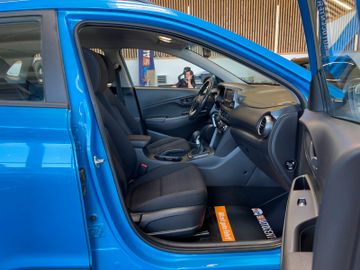 Hyundai Kona Select 2WD *1.HAND*KLIMA*TÜV 0627*TEMPOMAT