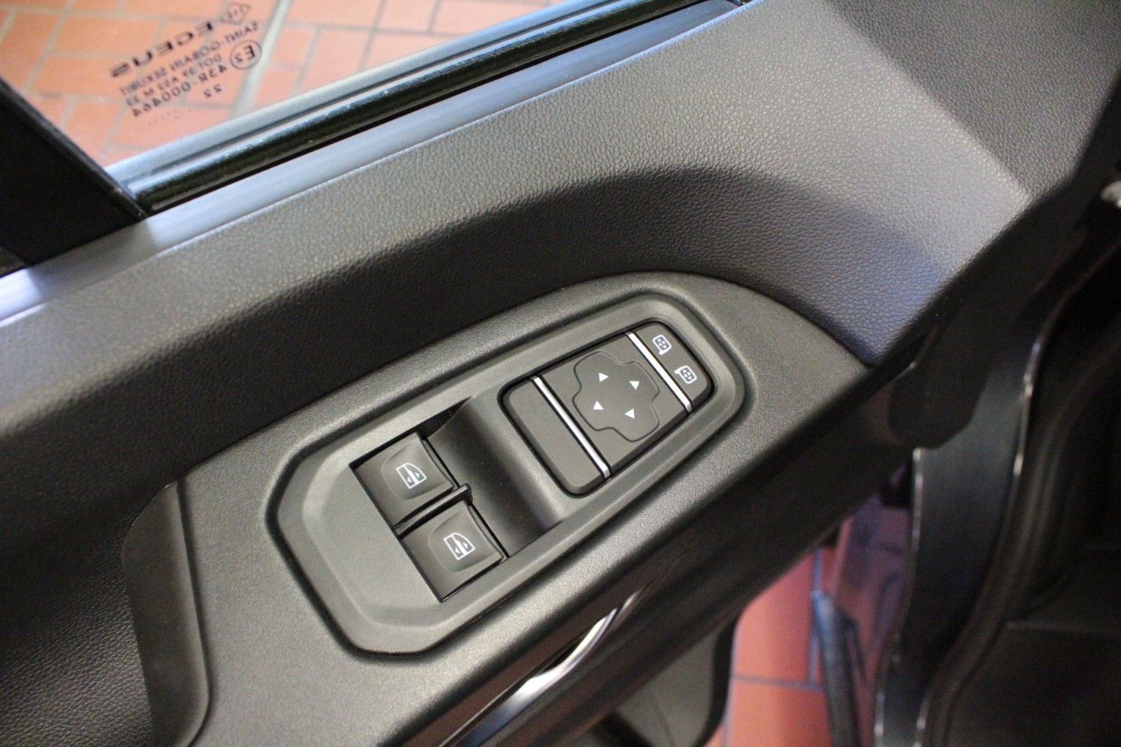 Fahrzeugabbildung Renault Trafic Grand L2 dCi 110 Blue*9-Sitzer*