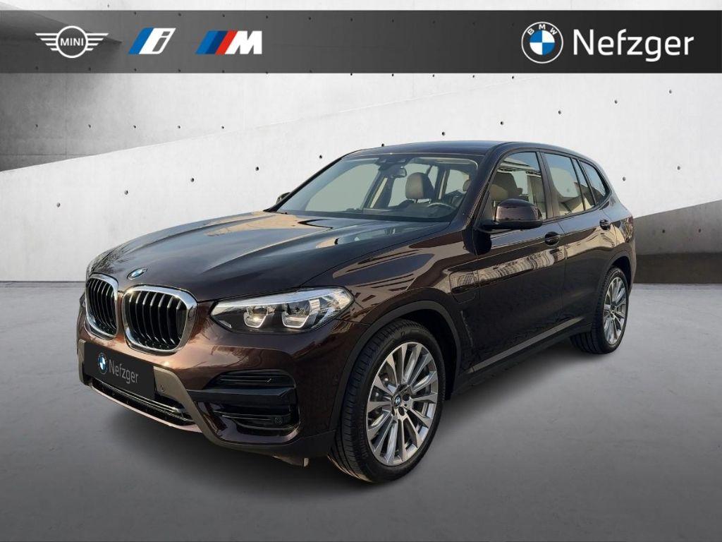 BMW X3 xDrive30e Advantage Park-Assistent HiFi foto 1