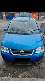 Volkswagen TOURAN - blaue Volkswagen T1