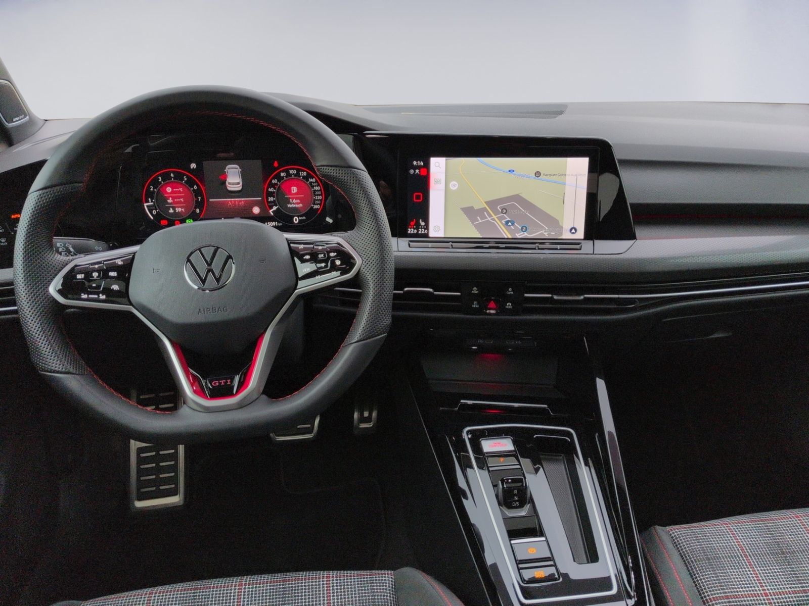 Golf VIII GTI 2.0 DSG PANO+STHZ+RFK+MATRIX+