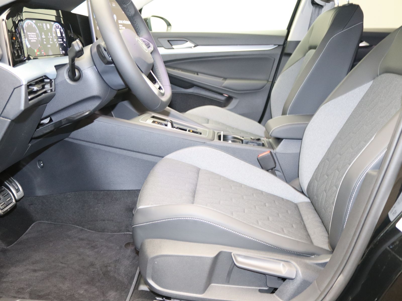 Volkswagen Golf - Bild 11