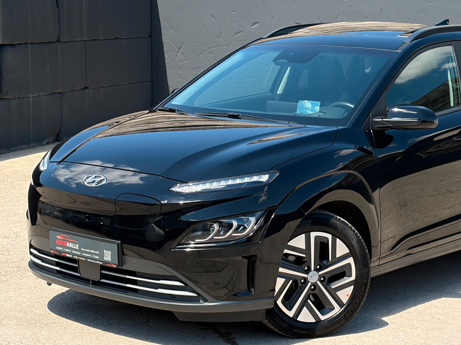 Fahrzeugabbildung Hyundai KONA E Trend 2WD CarPlay Schiebedach ACC CAM HuD