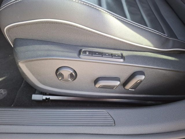 GOLF VIII GTD DSG AZV+NAVI+IQ.LIGHT+CAM+DCC