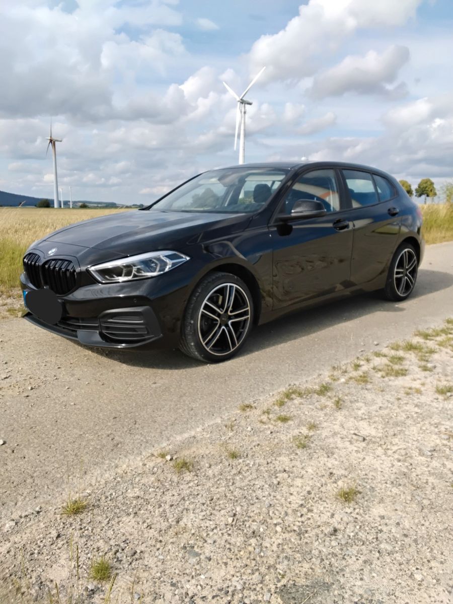 BMW 118iA Advantage mit AHK abnehmbar