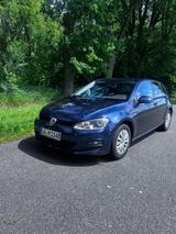 Volkswagen Golf 7 1.6 TDI wenig KM, PDC, AHK, TÜV 09/27 - Volkswagen Golf: 7 TDI
