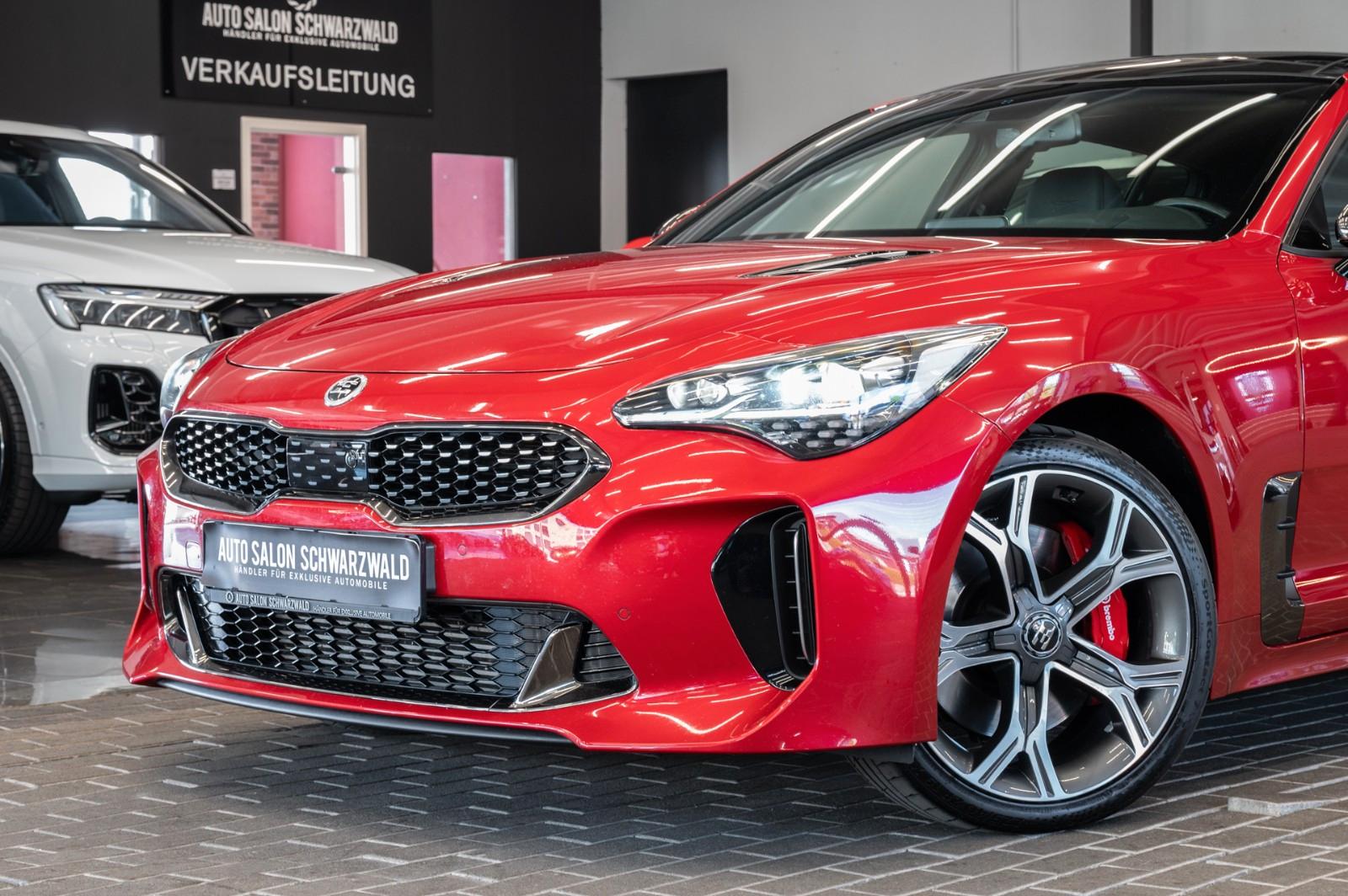Kia Stinger GT 3.3 V6 4WD|HEAD-UP|PANO|H&K|BREMBO