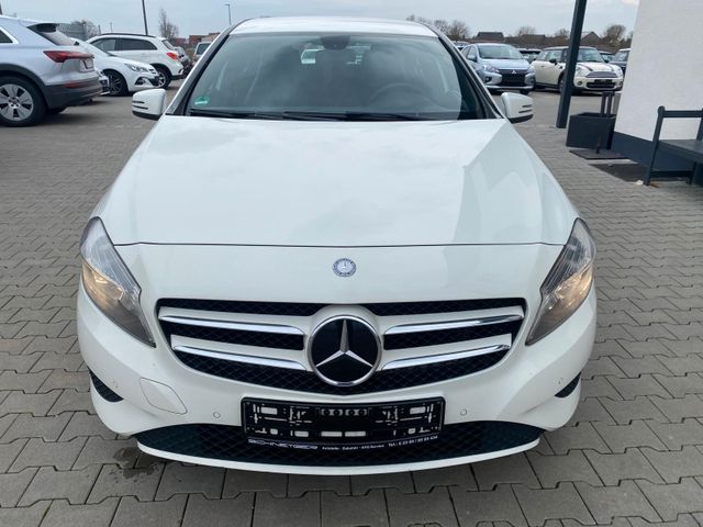 Mercedes-Benz A 180 BlueEfficiency|SPORT|ParkAssis|SZH|PDC|