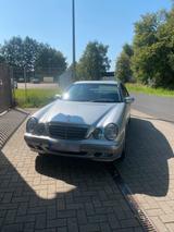 Mercedes-Benz Mercedes w210 E200 - Mercedes-Benz E 200: Limousine, W210