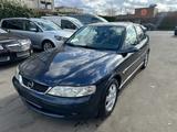 Opel Vectra 1.8 16V Sport - Opel Vectra: 1.8
