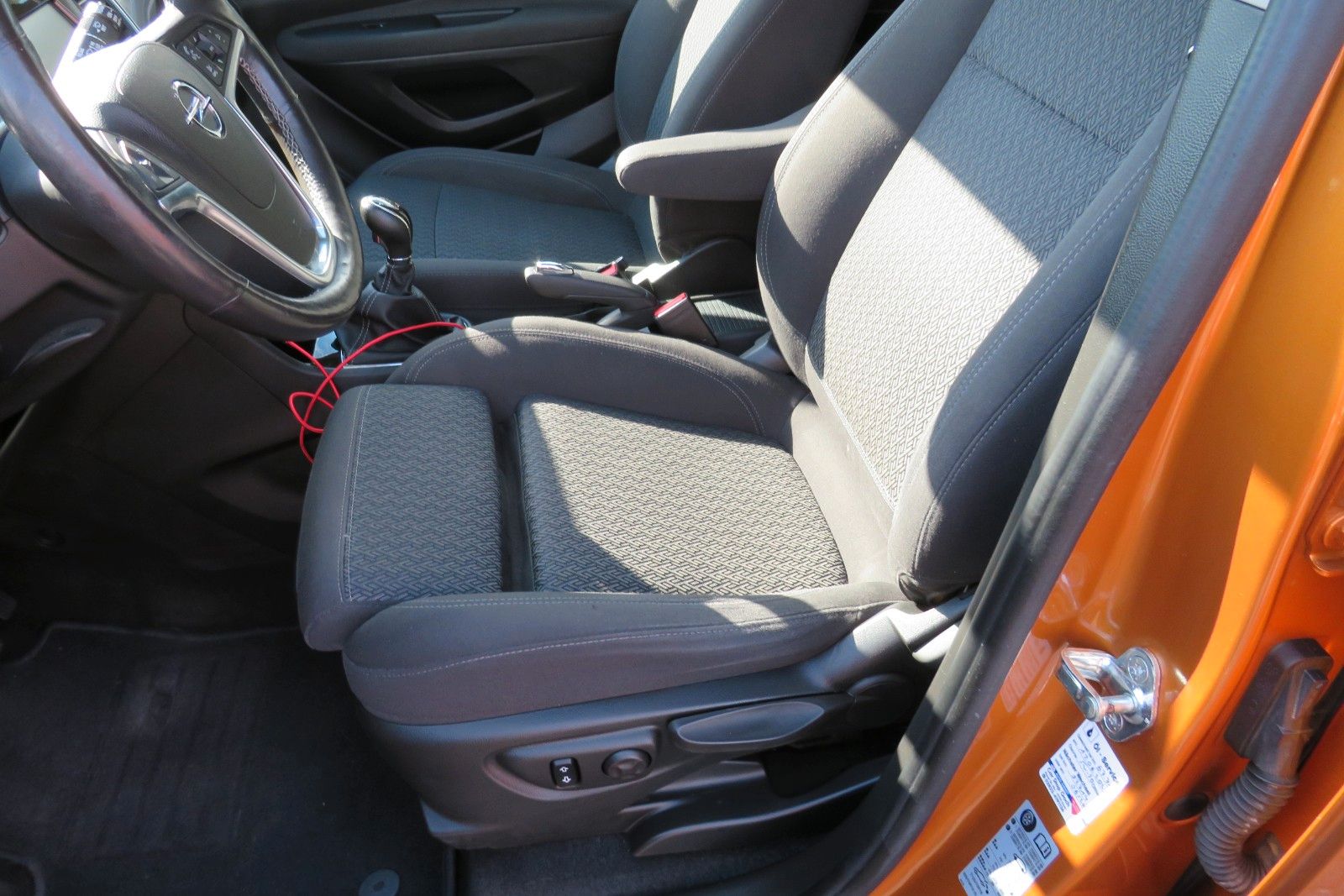 Fahrzeugabbildung Opel Mokka X OPC KAMARA SITZH. GRA PDC APP-CON SPORT