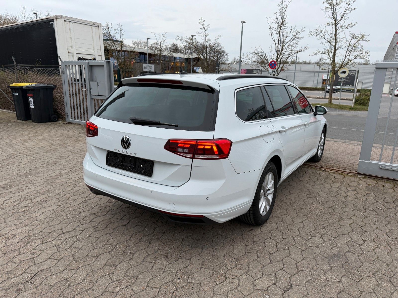 Volkswagen Passat Business *KAMERA*MASSAGE*APP*ACC*DSG*NAVI imagem 3
